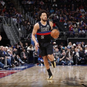 九游娱乐-保住联盟第一！活塞加时险胜无哈登骑士 杜伦33+16三人6犯