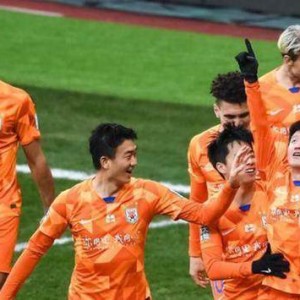 九游-津媒批泰山：养成不敬畏态度 总有人不惯你毛病